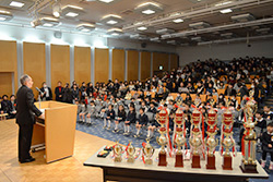 �S���{�c�����W